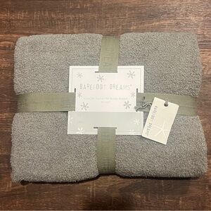 Barefoot Dreams CozyChic Rib Border Blanket in Sage Green 45x60